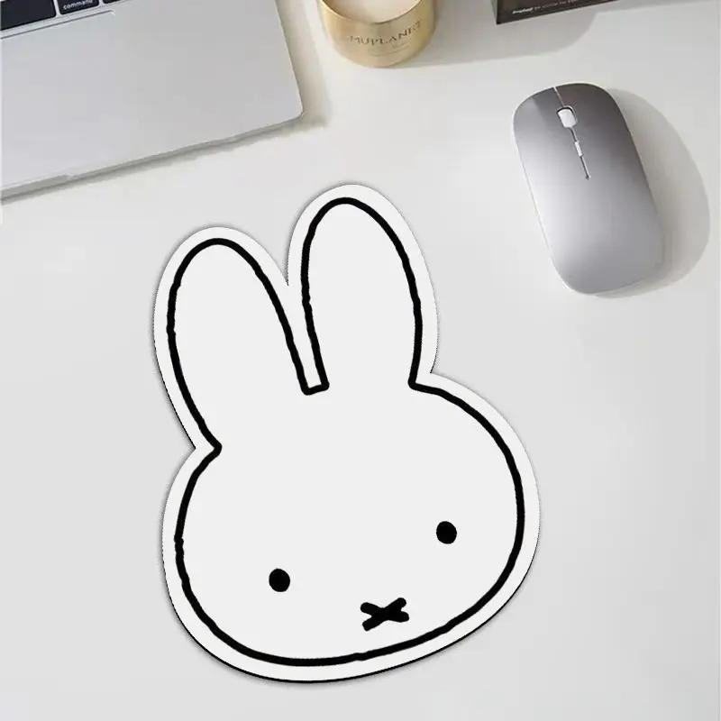 Office Furniture China - Alas Mouse Bentuk Kelinci Miffy Kawaii